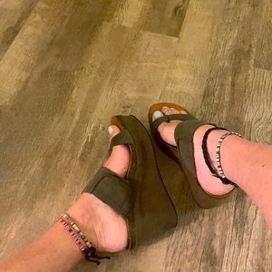 OTBT platform sandals 4” wedge